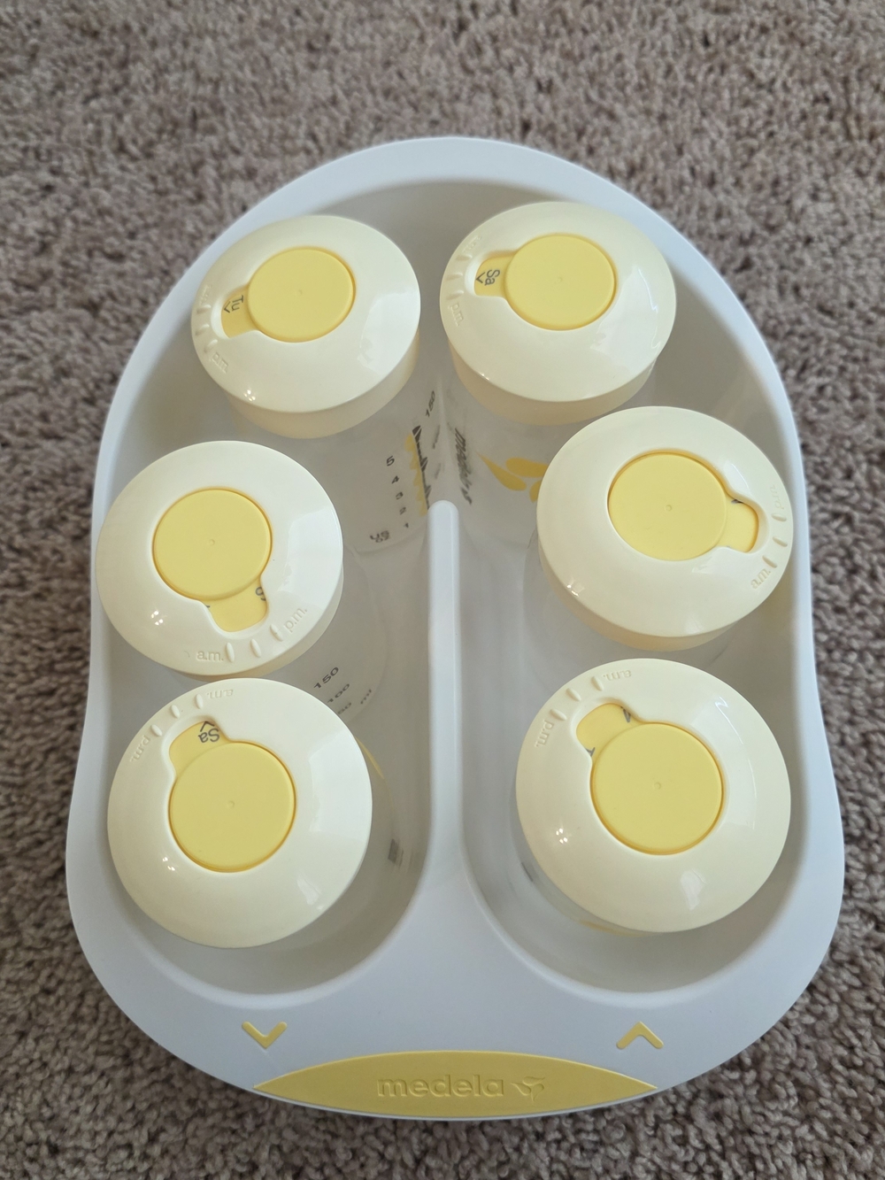 Medela Breastmilk Bottles And Storage Tray